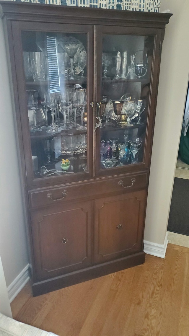 Matching Buffet Hutch and Corner Hutch Hutches & Display