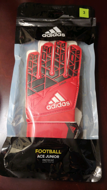 Adidas Ace Junior Goalkeeper Gloves Size 3 in Soccer in Oakville / Halton Region