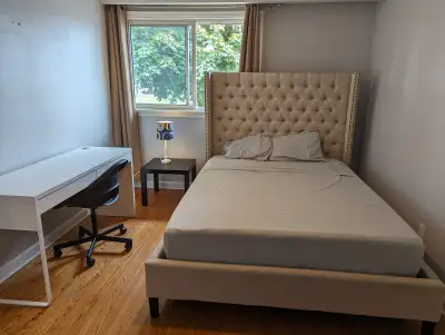 Room for rent in Oshawa