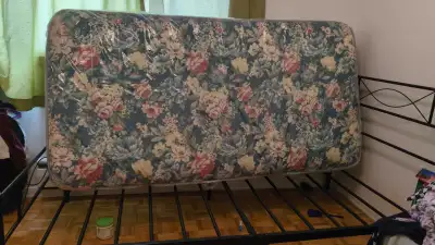 Cadre de Lit Simple et Matelas enfants , View more