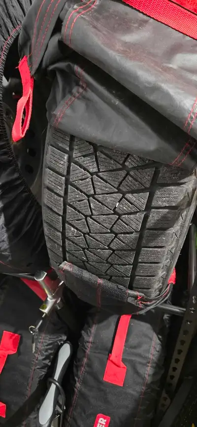 4x Used Bridgestone blizzk winter tires, mounted on steel rims, and balanced. Came off a Toyota RAV4...