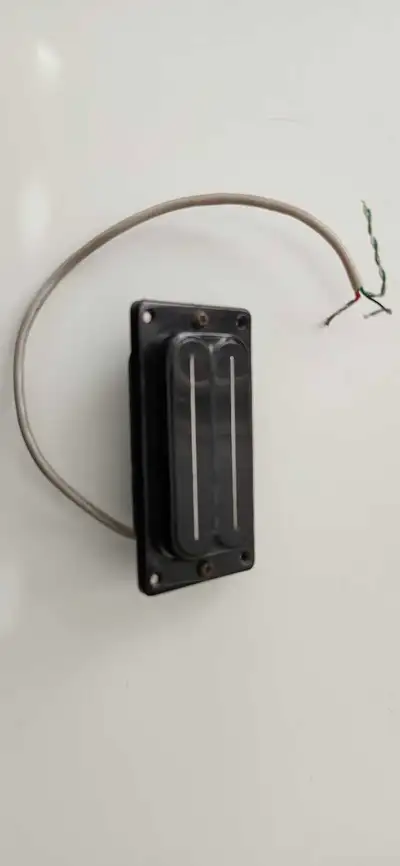 Bill Laurence USA L500 pickup (Nuno Bettencourt), View more