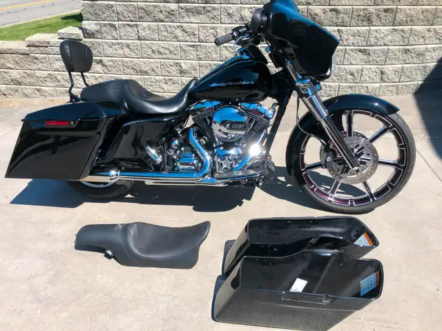 2014 Harley-Davidson FLHX Street Glide in Street, Cruisers & Choppers in Kamloops - Image 5