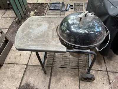 Barbecue au charbon de bois – Style Weber | Charcoal BBQ Grill, View more