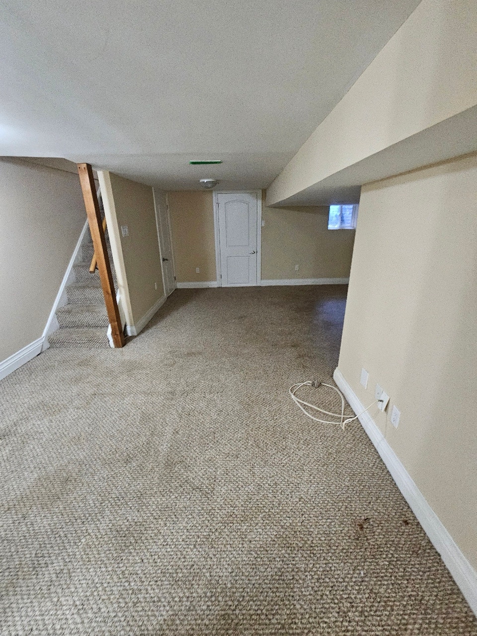 2 bedroom main floor and basement for rent in Toronto 3