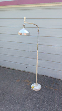 Vintage Mid Century Modern Brass Arc Orb Floor Lamp / Spider