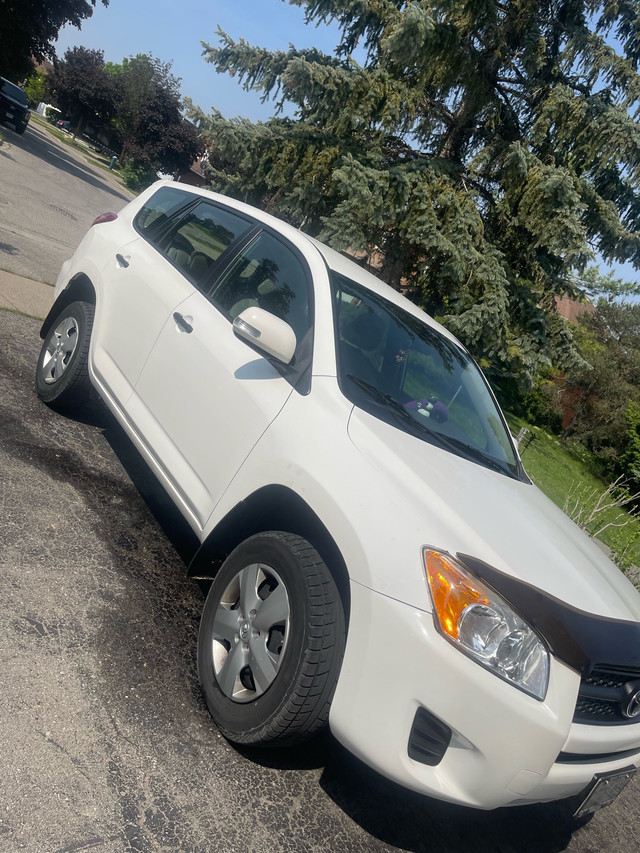 2010 Toyota RAV4 with 3 keys in Cars & Trucks in Mississauga / Peel Region - Image 3