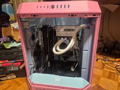 thermaltake 600 pc case pink, View more