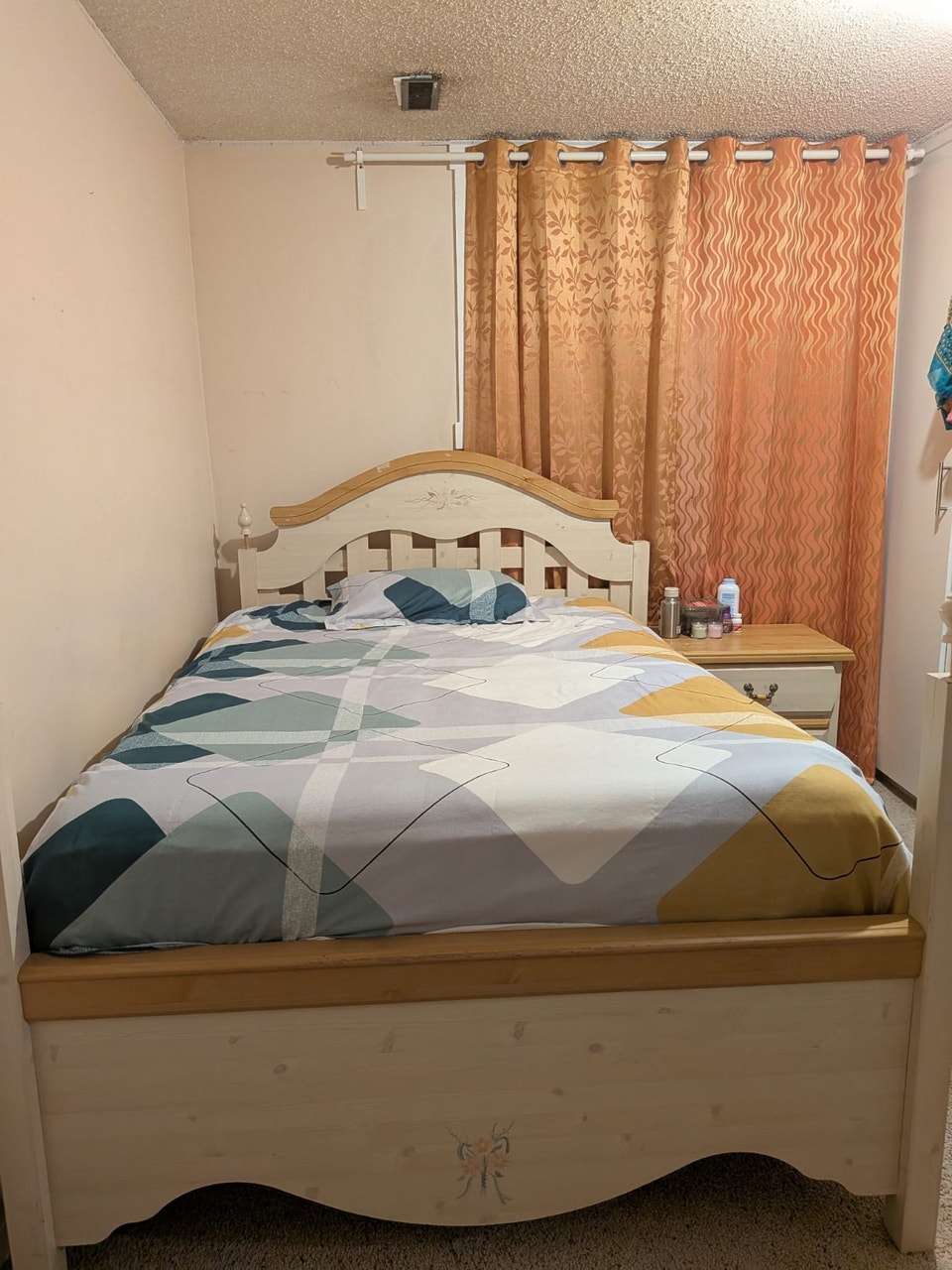 Room for rent 3