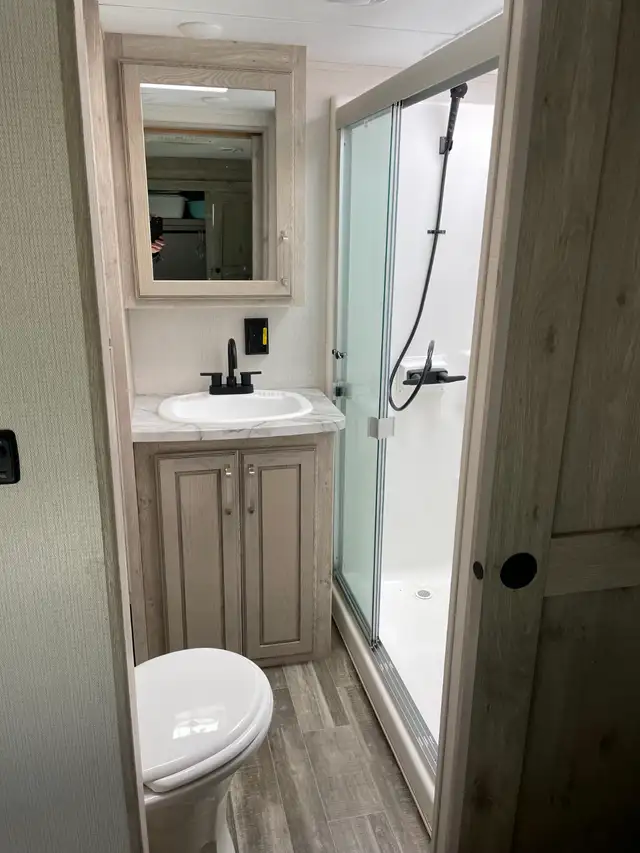 2022 Keystone Avalanche 338GK in Travel Trailers & Campers in Regina - Image 10