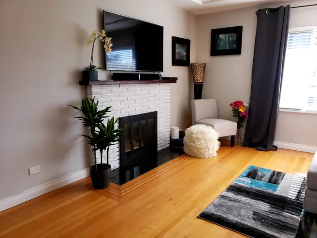 Upstairs - Furnished 2 bedroom   den w/ Sauna, Home Theatre & Gy