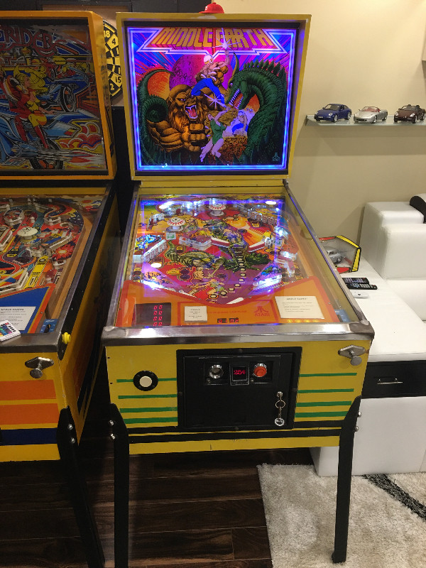 Pinball machine | Toys & Games | Hamilton | Kijiji