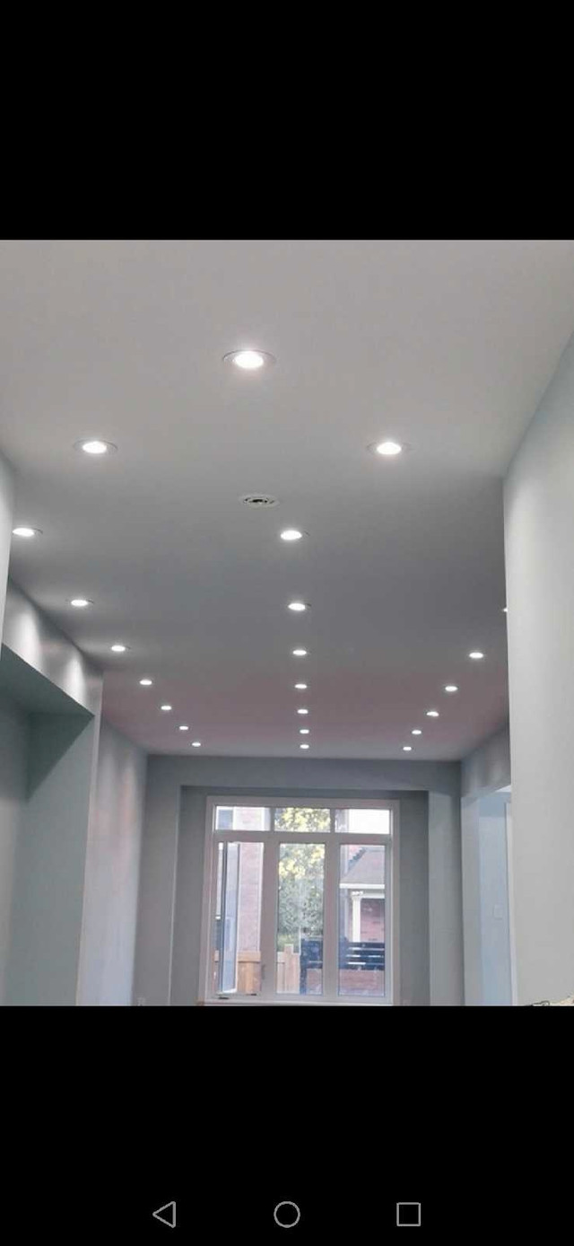 Popcorn ceiling removal potlight - City of Toronto in Drywall & Stucco Removal in City of Toronto - Image 3