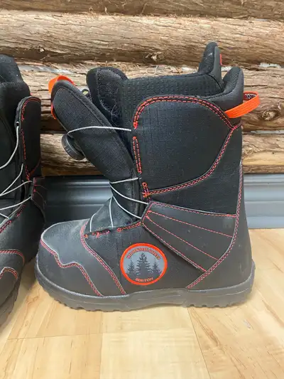 Kids snowboard boots, View more