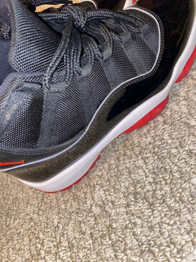 Jordan 11 Size 9.5 in Men's Shoes in Mississauga / Peel Region - Image 5