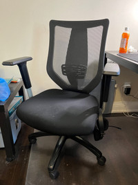 Urgenomic Chair 
