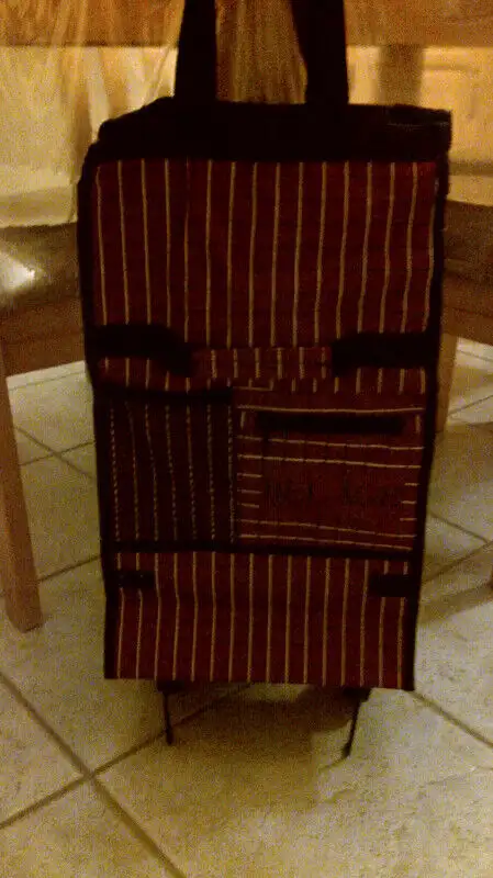 Valise, Suitcase in Hobbies & Crafts in Bathurst - Image 2