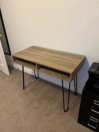 Home office desk - Structube (never used) 