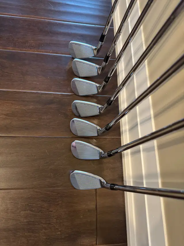 Wilson Staff Model CB Irons in Golf in Barrie - Image 3