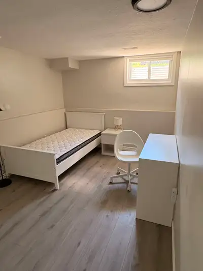 Two newly renovated, fully furnished bedrooms available in a quiet, family-friendly neighbourhood. I...