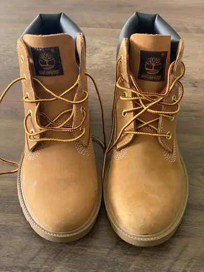 Timberland boys waterproof boots size US 3.5, View more