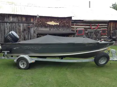 Bateau Lund Alaskan 18 pieds tiller avec moteur Yamaha 75 hp 2016 avec remorque. Inclus: toile, boué...