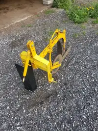 Garden tractor implements 