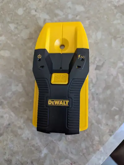 DEWALT 3/4-inch Wood and Metal Stud Finder, View more