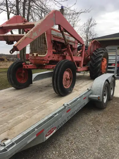 D17 tractor parts tires and rear rims shot