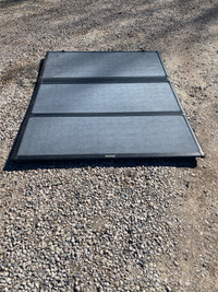 Tonneau Cover Hard Top Tri-Fold 6’5ft