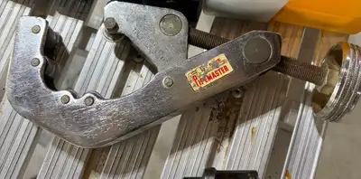 Pipemaster Constant Swing Pipe Cutter, View more