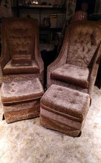 2 rocking chairs with matching footstools. Crushed velour beige 