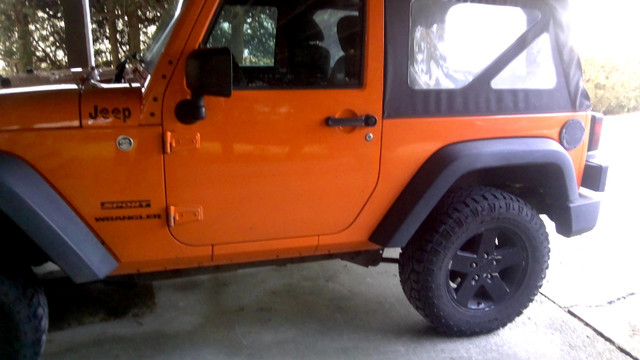 2012 JEEP WRANGLER  SPORT WITH LOW KMS in Cars & Trucks in Burnaby/New Westminster
