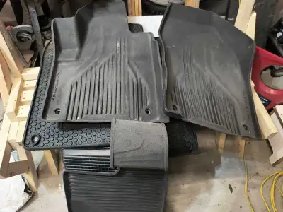 Jeep Cherokee all weather floor mats. Well made and has outlasted the life of my car. Great for snow...