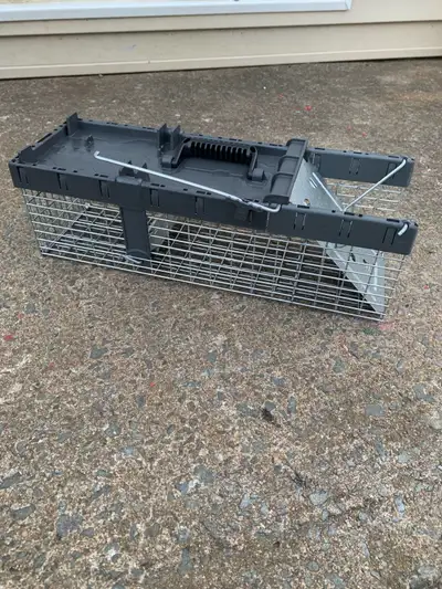 Havahart® Small 1-Door Live Animal Trap brand new never used