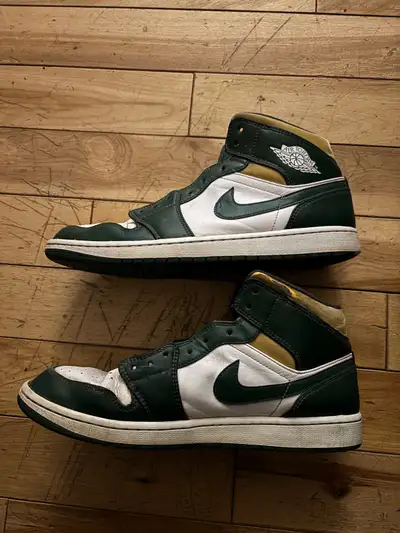 Not best condition paid 175 new can be fixed no laces