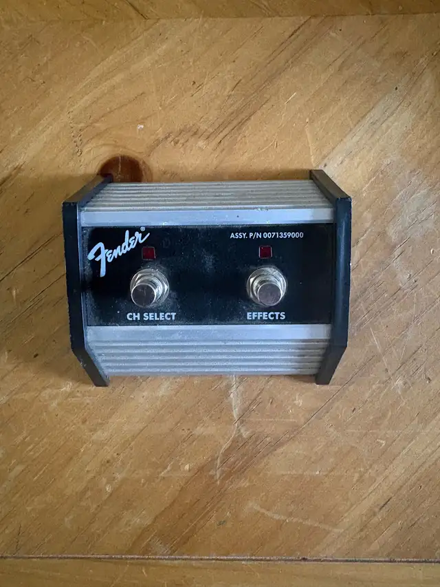 Fender Super Champ XD433376837029734404