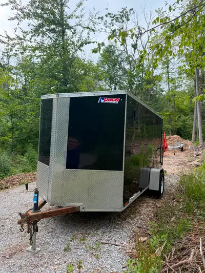 6x12 Enclosed trailer