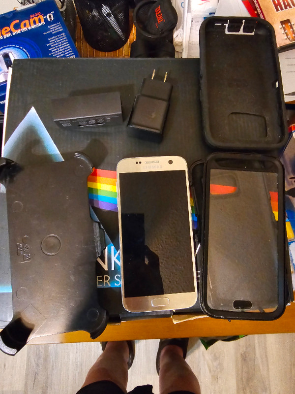 Miscellaneous Items in Cell Phones in Edmonton - Image 3