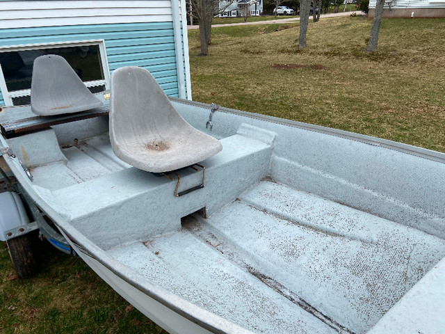 Boat, trailer and motor in Powerboats & Motorboats in Charlottetown - Image 3