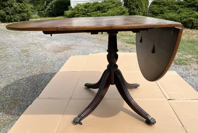 Duncan Phyfe 2 drop leaf  Table  in Other Tables in City of Halifax - Image 4