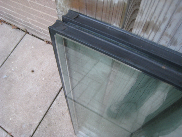 Window door glass 74" x 33" in Windows, Doors & Trim in City of Toronto - Image 4