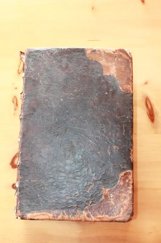 Old Bible J. F. Ostervald in Other in Belleville - Image 3