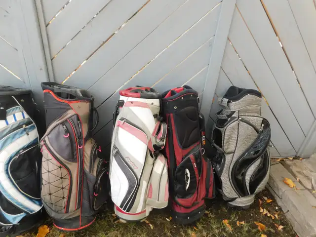 LOTS OF GOLF BAGS FOR SALE in Golf in Chatham-Kent - Image 5