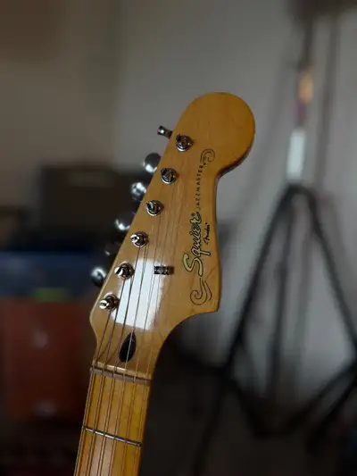 This is a super cool and unique take on the classic Tele! The Squier Vintage Modified Telecaster Spe...