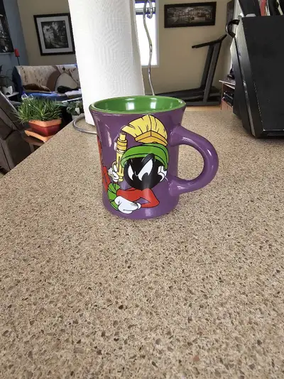 1 tasse looney tunes de Warner Bros rare , View more