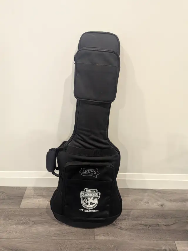 Oscar Schmidt Washburn Shadow Body Electric Guitar  & Stand in Guitars in Kitchener / Waterloo - Image 6