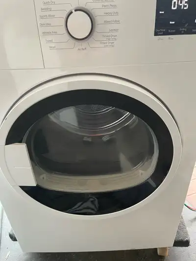 Brand New Blomberg 24” DV17600W2 compact dryer , View more