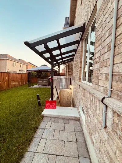 Legal basement separate entrance 3 bedrooms
