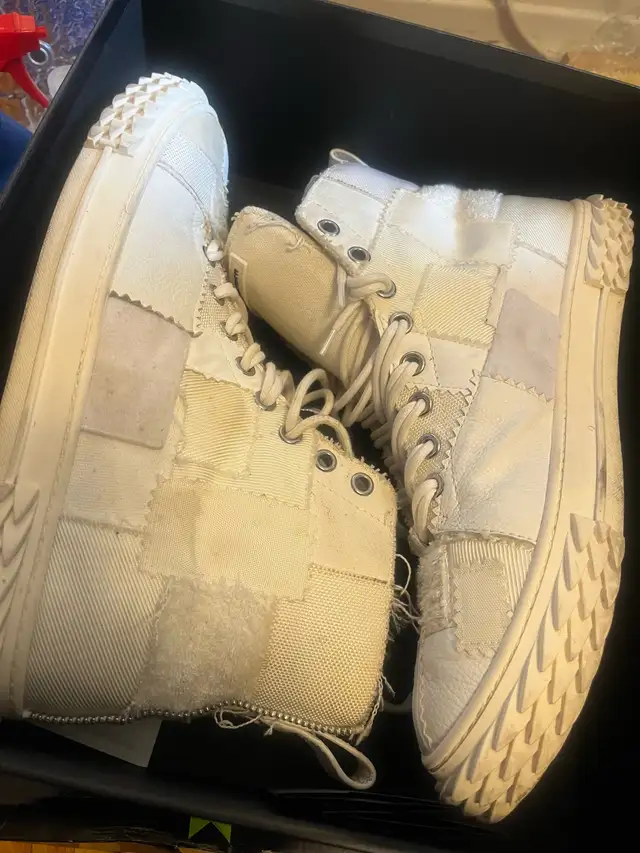 Pre-Owned, Giuseppe Calfskin Sneakers, Size 13 in Men's Shoes in Oakville / Halton Region - Image 5